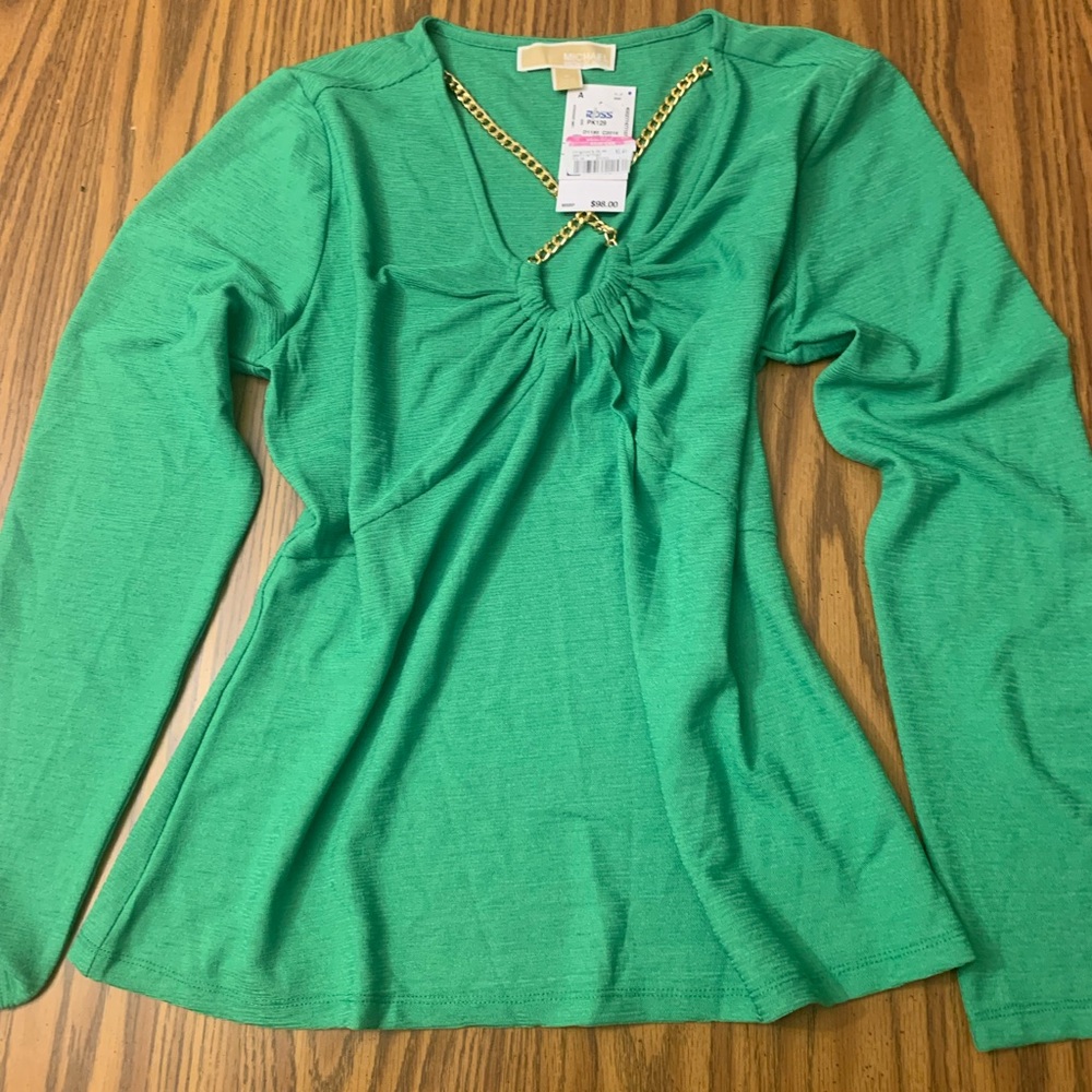 Green Long Sleeve Top with Chain Detail